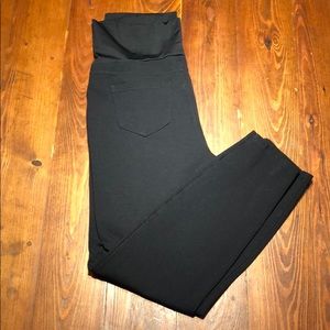 Black maternity skinny pants by Liverpool